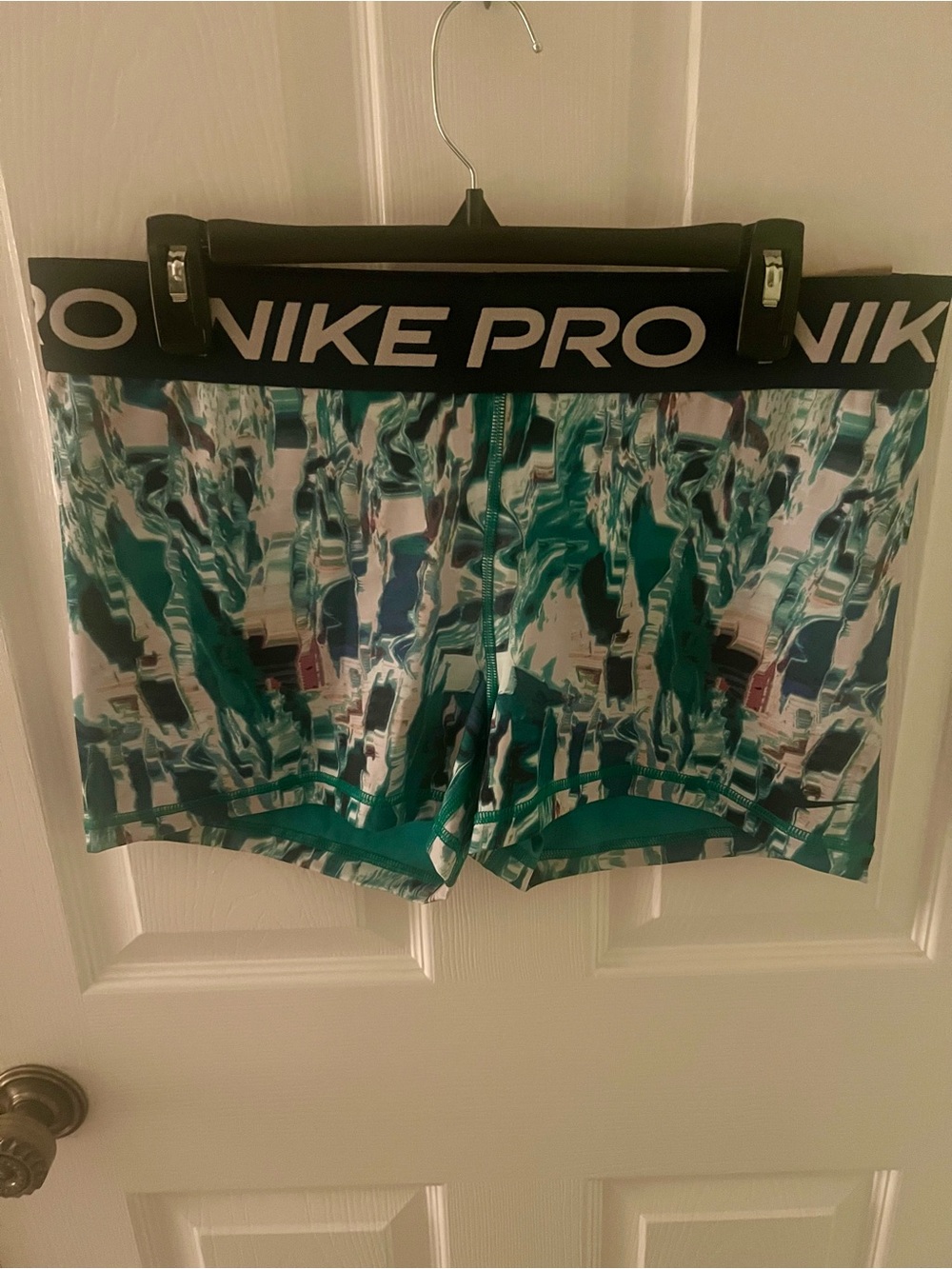 Nike Pro 3” Green and White Abstract Print Performance Shorts, Size XL
